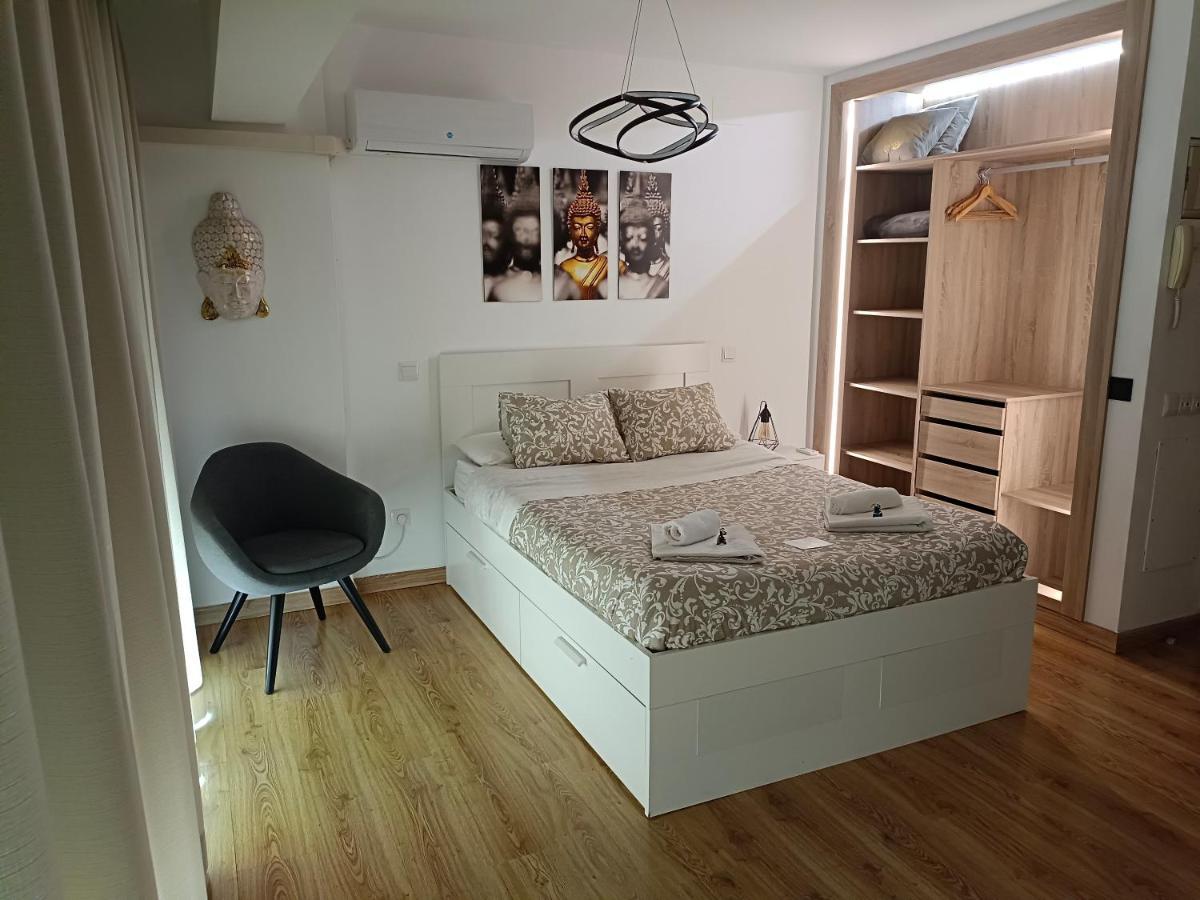 Buddha Smart Estudio Centro Historico De Малага Екстериор снимка