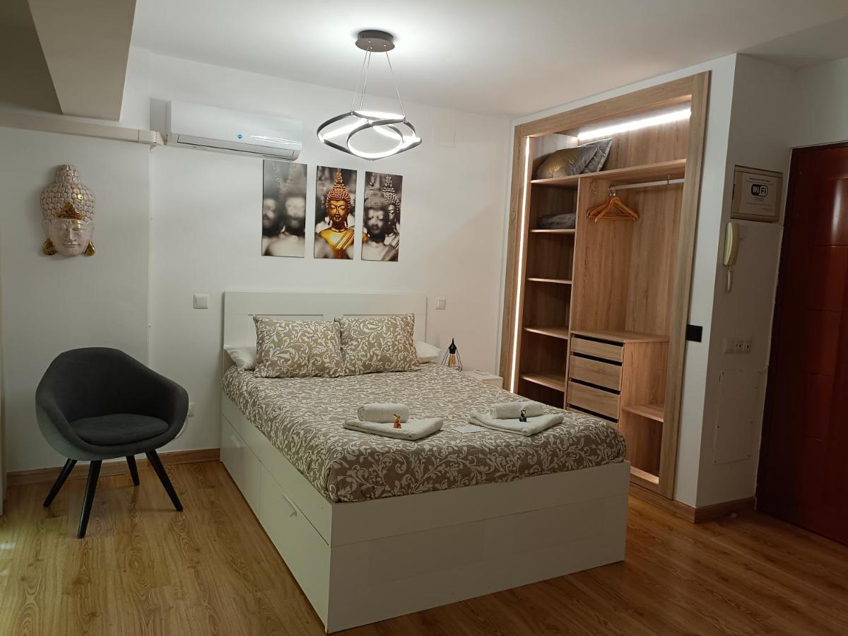 Buddha Smart Estudio Centro Historico De Малага Екстериор снимка